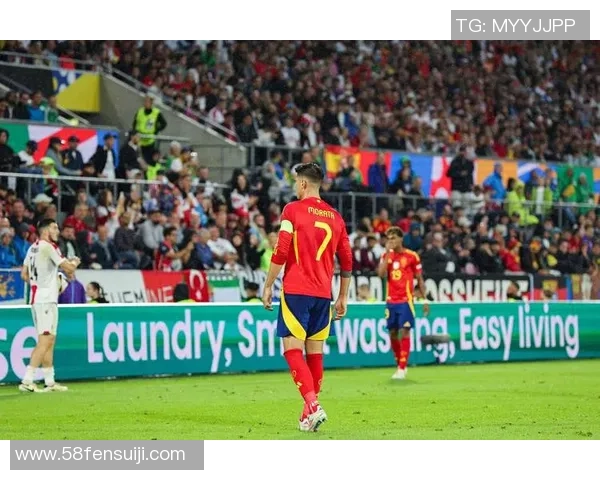 西班牙足球男球星辉煌历程与绿茵场上的荣耀瞬间